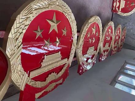 国徽定制的价格因素有哪些？