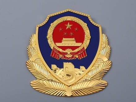 定制徽章时常见的设计误区